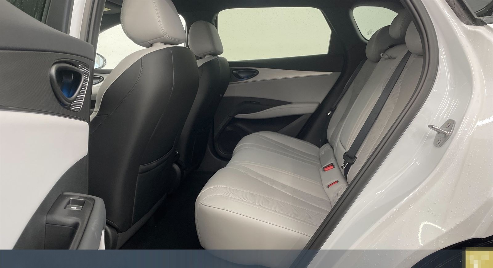 BYD Seal Seal 6 DM-i Tou Comfort SkyLou,Navi,eSD,Pan foto 8