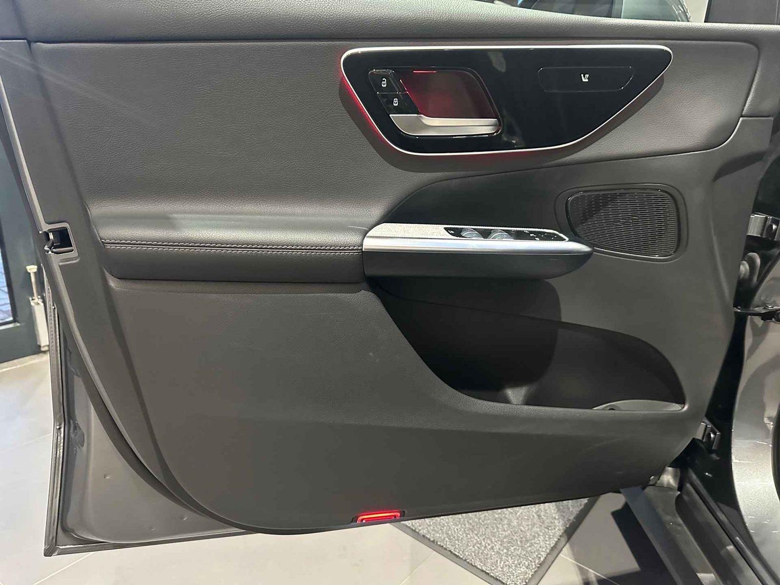 Mercedes-Benz GLC 220 d 4M LED+AHK+Kamera+Navi+SHZ+el. Heckkl. foto 18