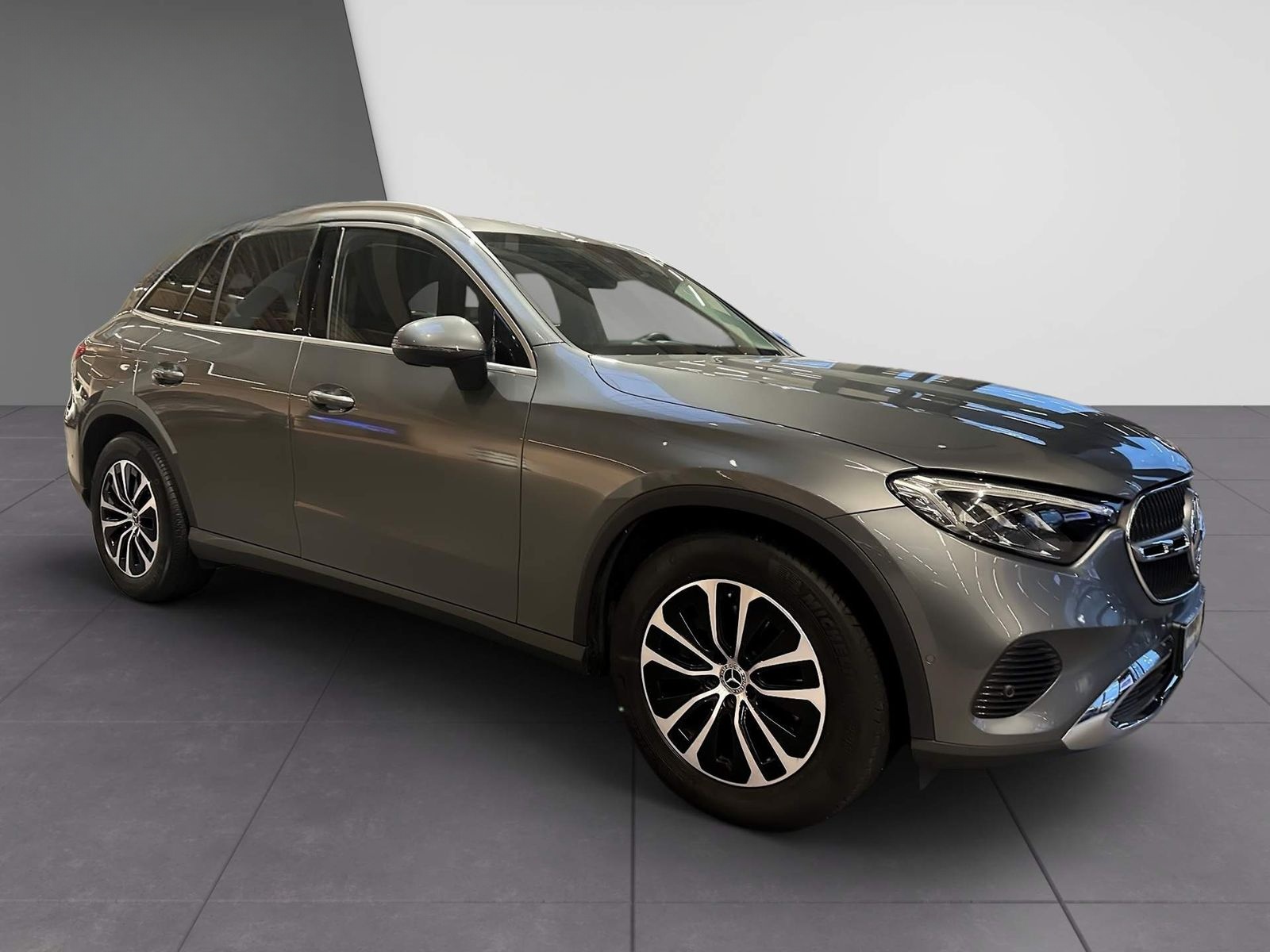 Mercedes-Benz GLC 220 d 4M LED+AHK+Kamera+Navi+SHZ+el. Heckkl. foto 6