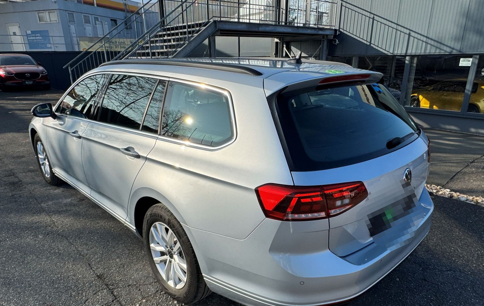 Volkswagen Passat Variant Business 2.0 TDI DSG AHK KAM NAV foto 5