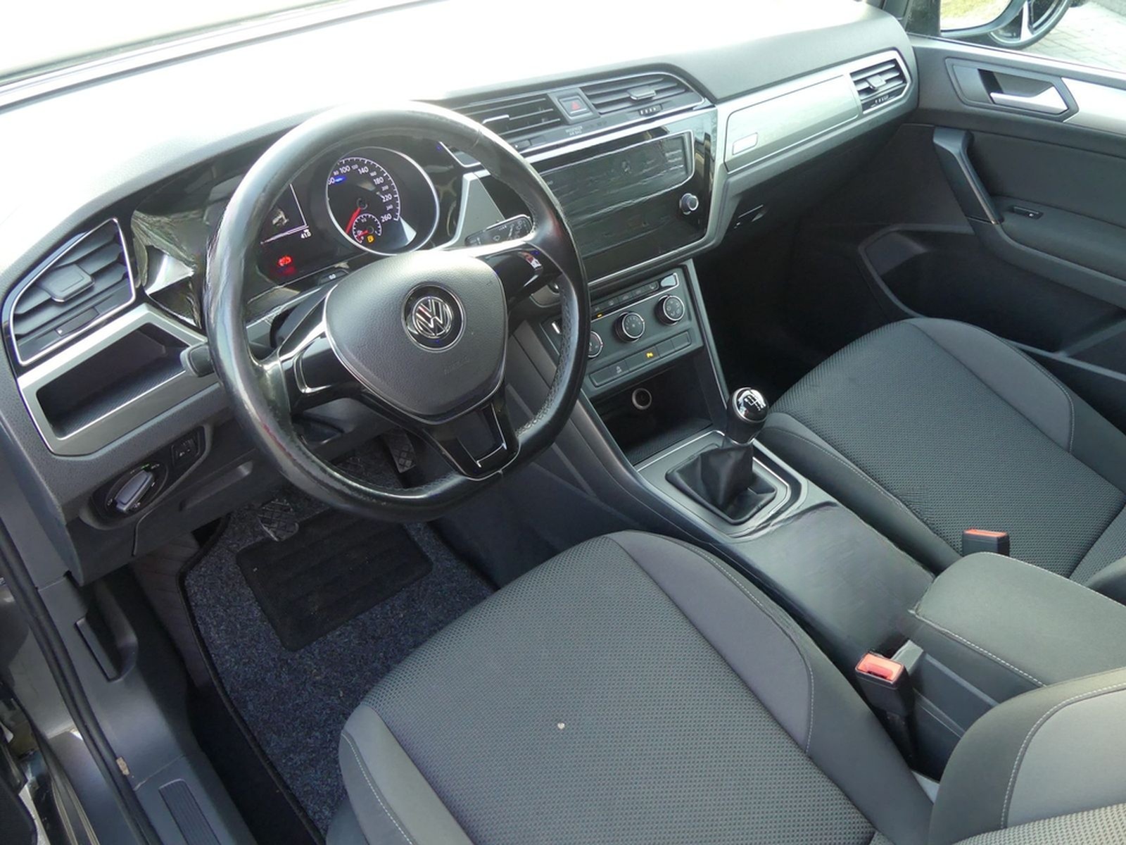 Volkswagen Touran 1.2 TSI Sitzheizung PDC foto 8