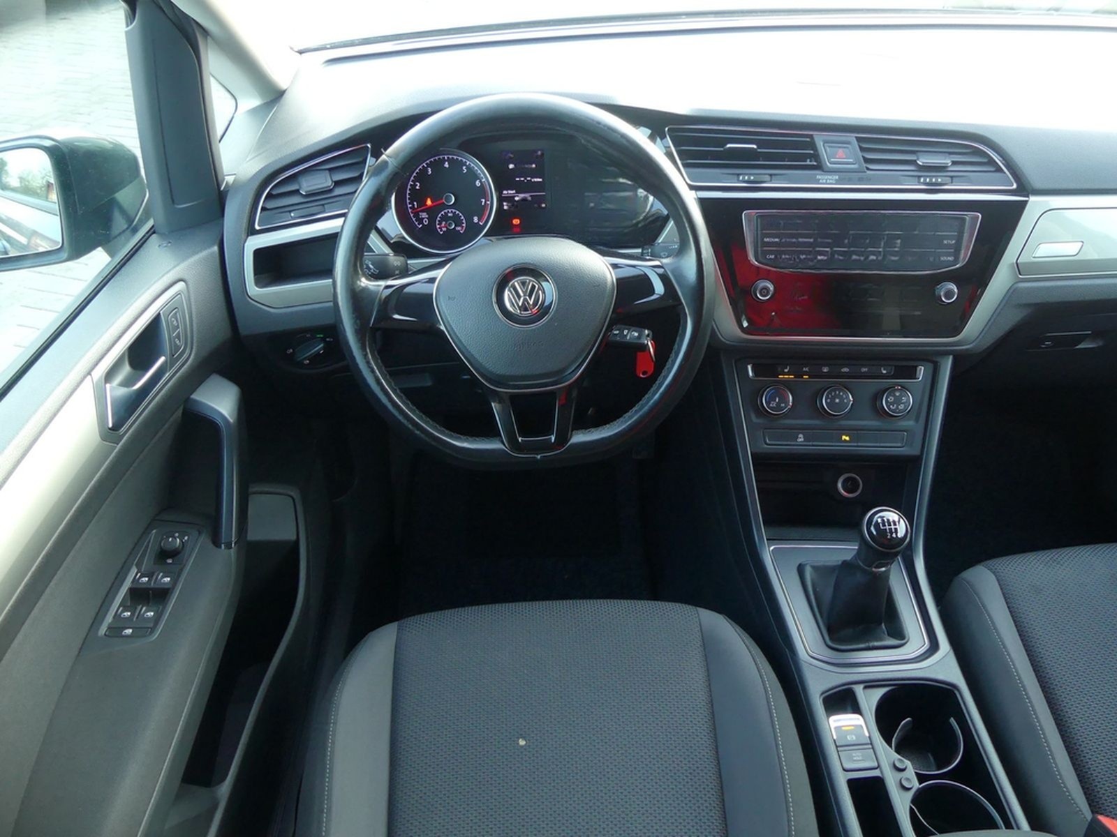 Volkswagen Touran 1.2 TSI Sitzheizung PDC foto 10
