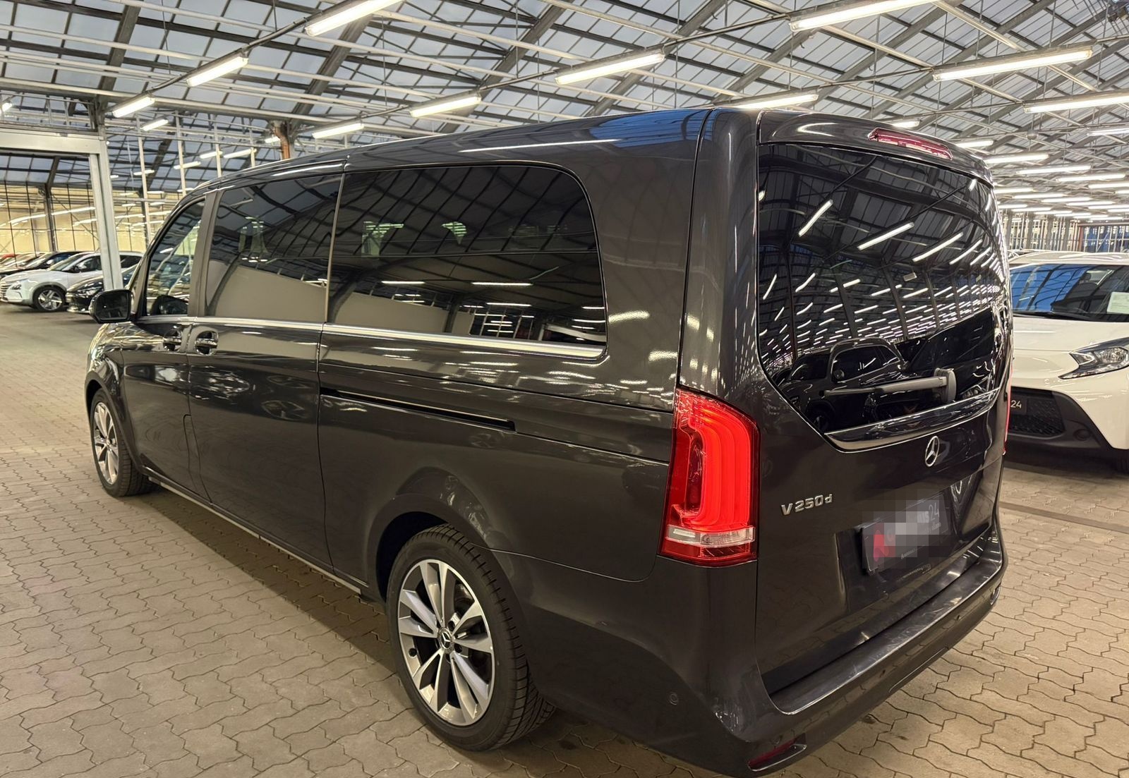 Mercedes-Benz V 250 d Avantgarde  Edition extralang|Burmester foto 4