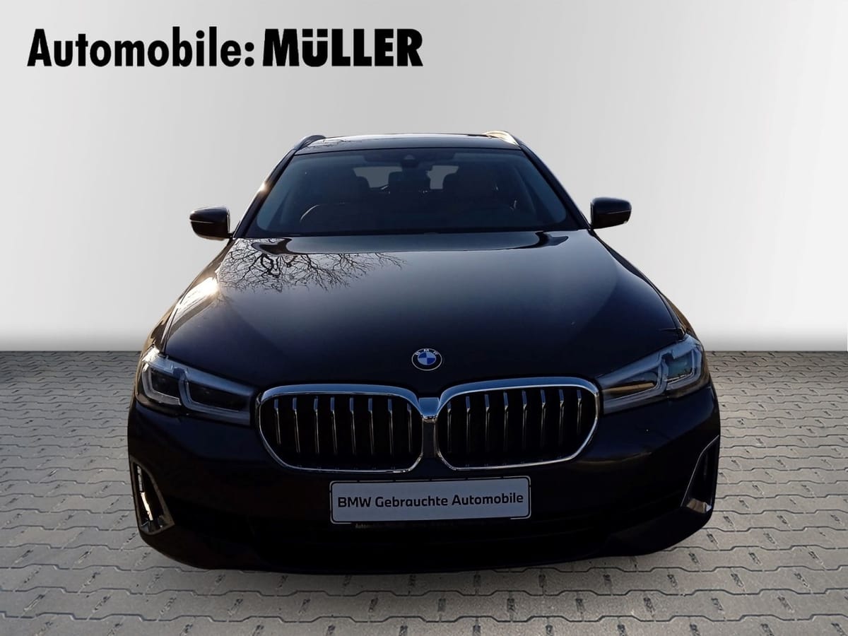 BMW 530 i Tour LuxuryLine Park-Assistent AHZV LED DA foto 3