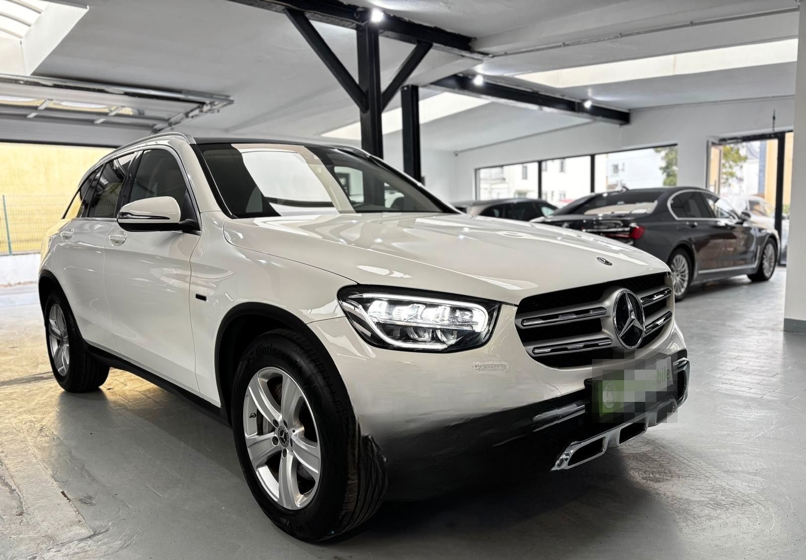 Mercedes-Benz GLC 300e 4Matic 1.HAND LED PANO NAVI