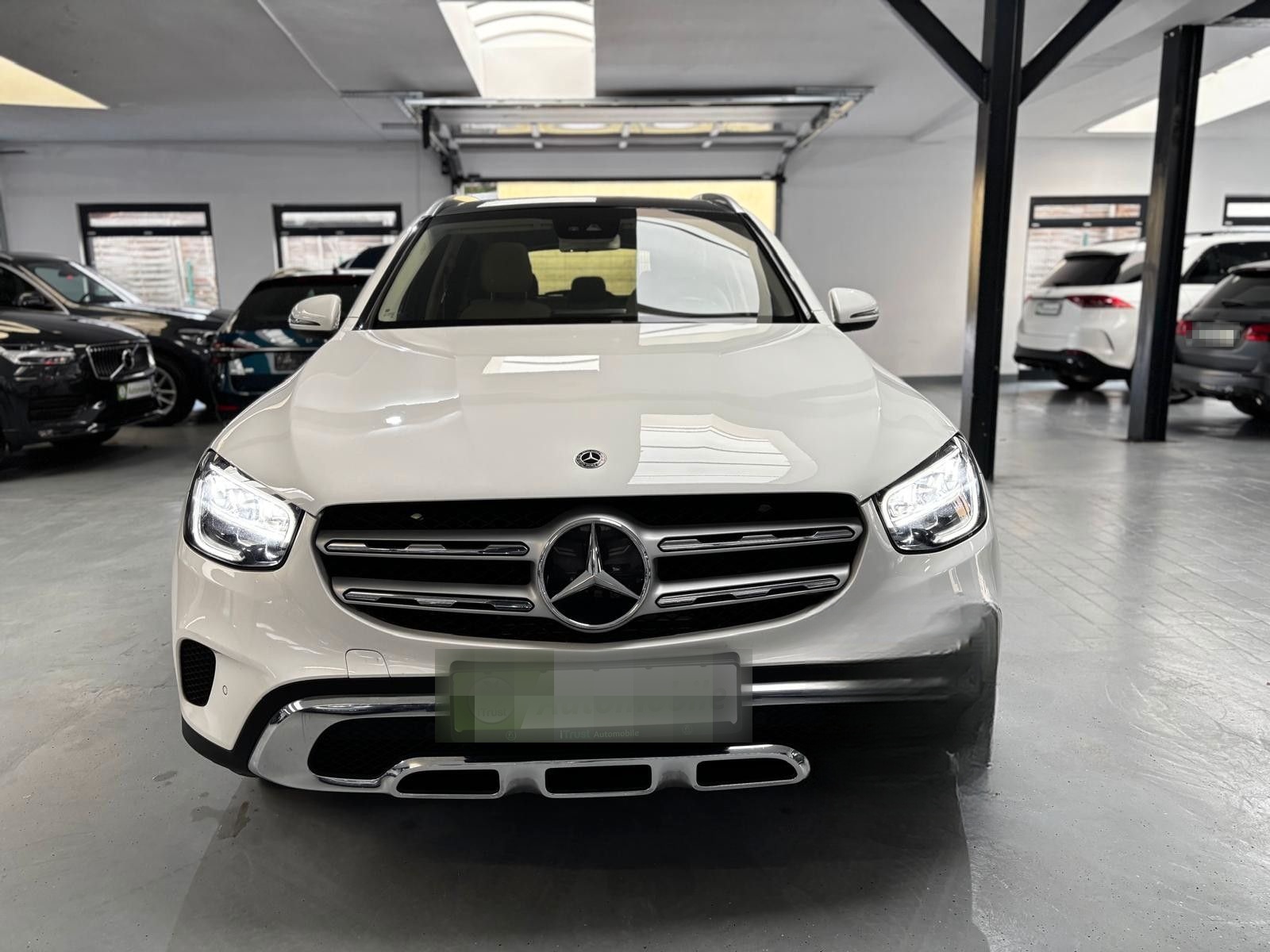 Mercedes-Benz GLC 300e 4Matic 1.HAND LED PANO NAVI foto 2