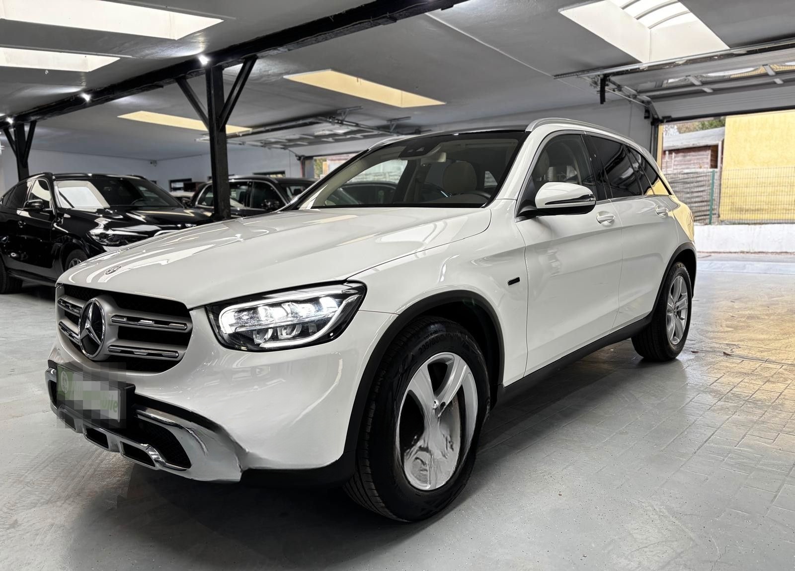 Mercedes-Benz GLC 300e 4Matic 1.HAND LED PANO NAVI foto 20