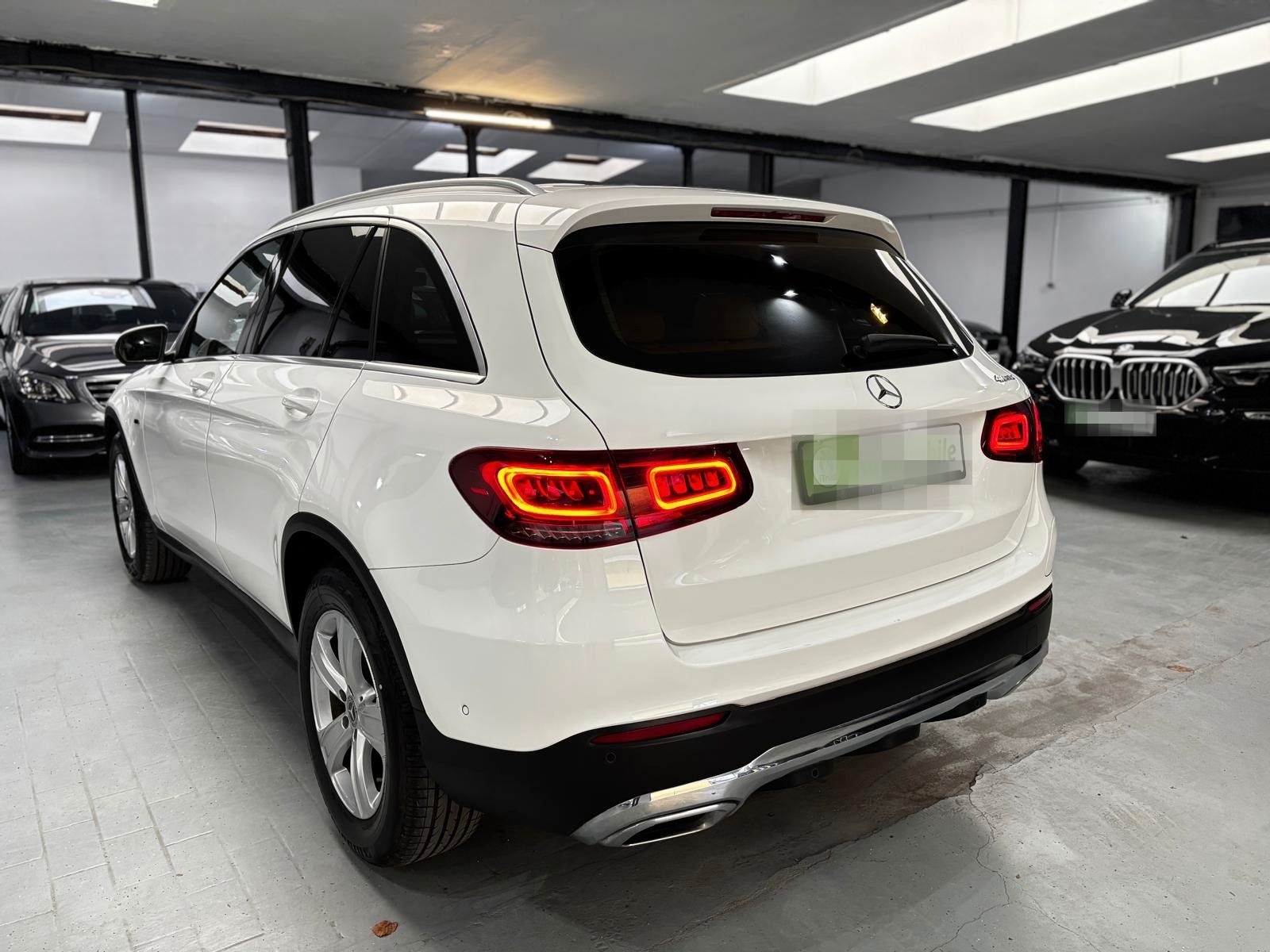 Mercedes-Benz GLC 300e 4Matic 1.HAND LED PANO NAVI foto 25
