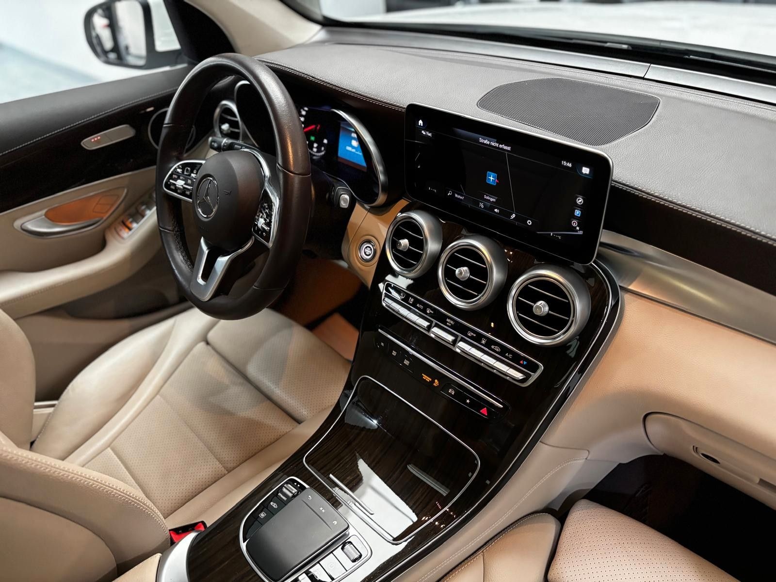 Mercedes-Benz GLC 300e 4Matic 1.HAND LED PANO NAVI foto 6