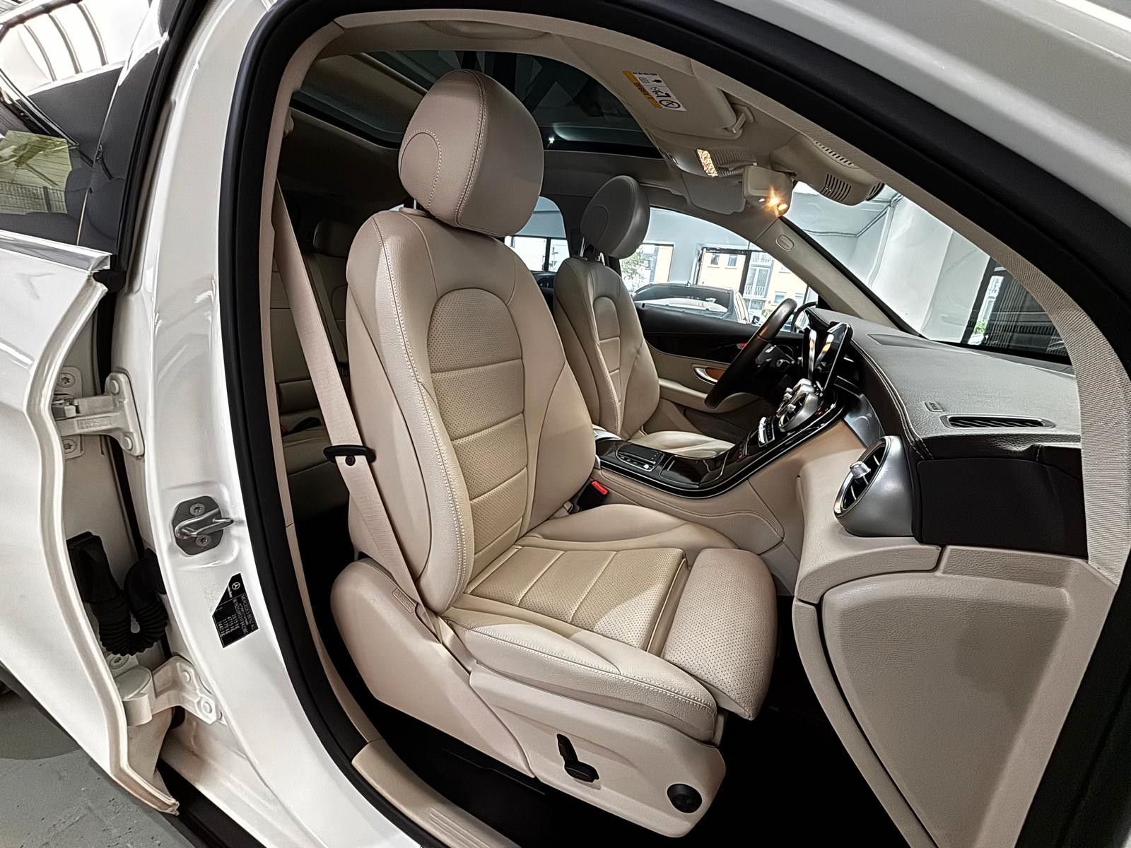 Mercedes-Benz GLC 300e 4Matic 1.HAND LED PANO NAVI foto 8