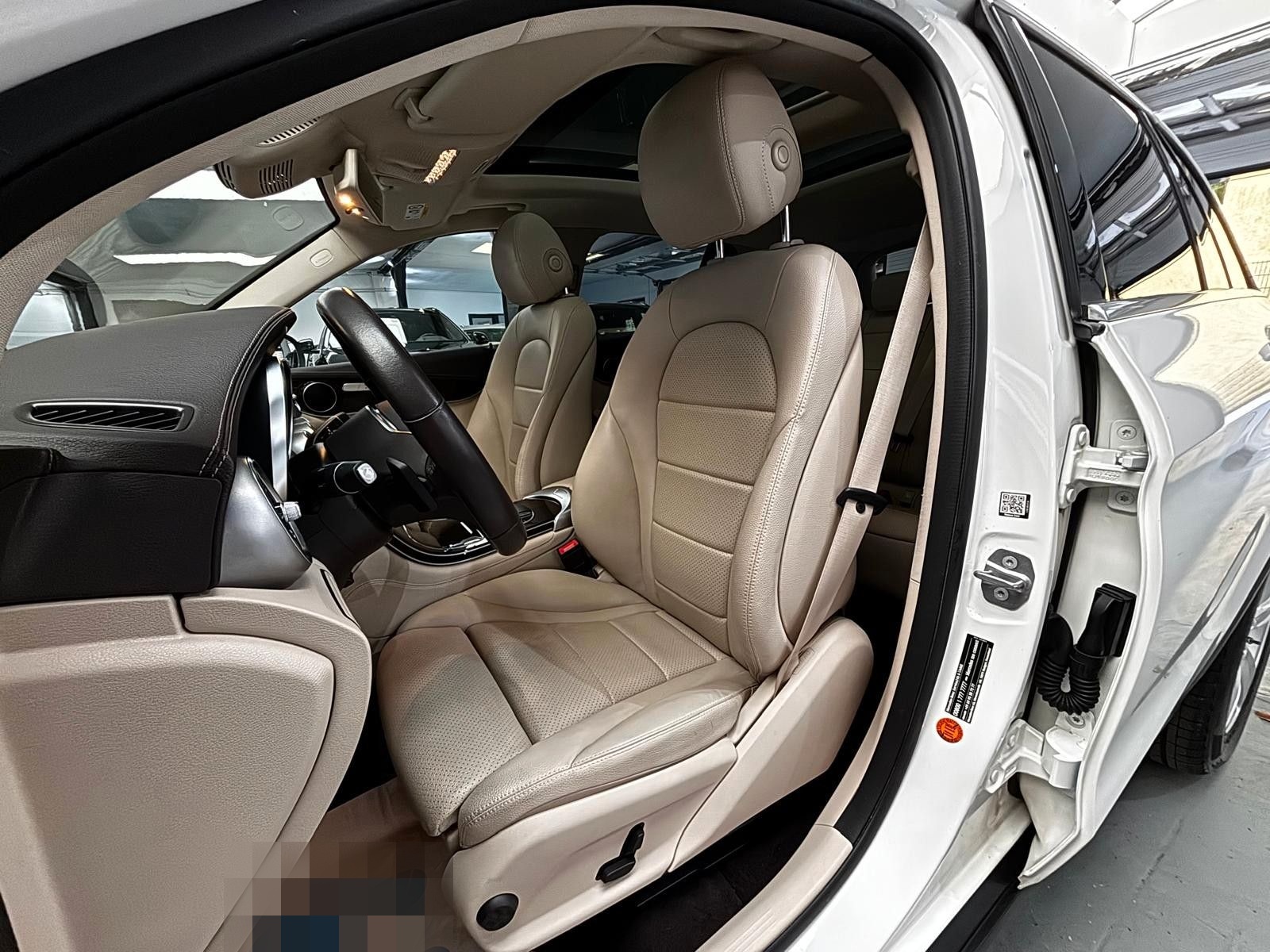 Mercedes-Benz GLC 300e 4Matic 1.HAND LED PANO NAVI foto 10