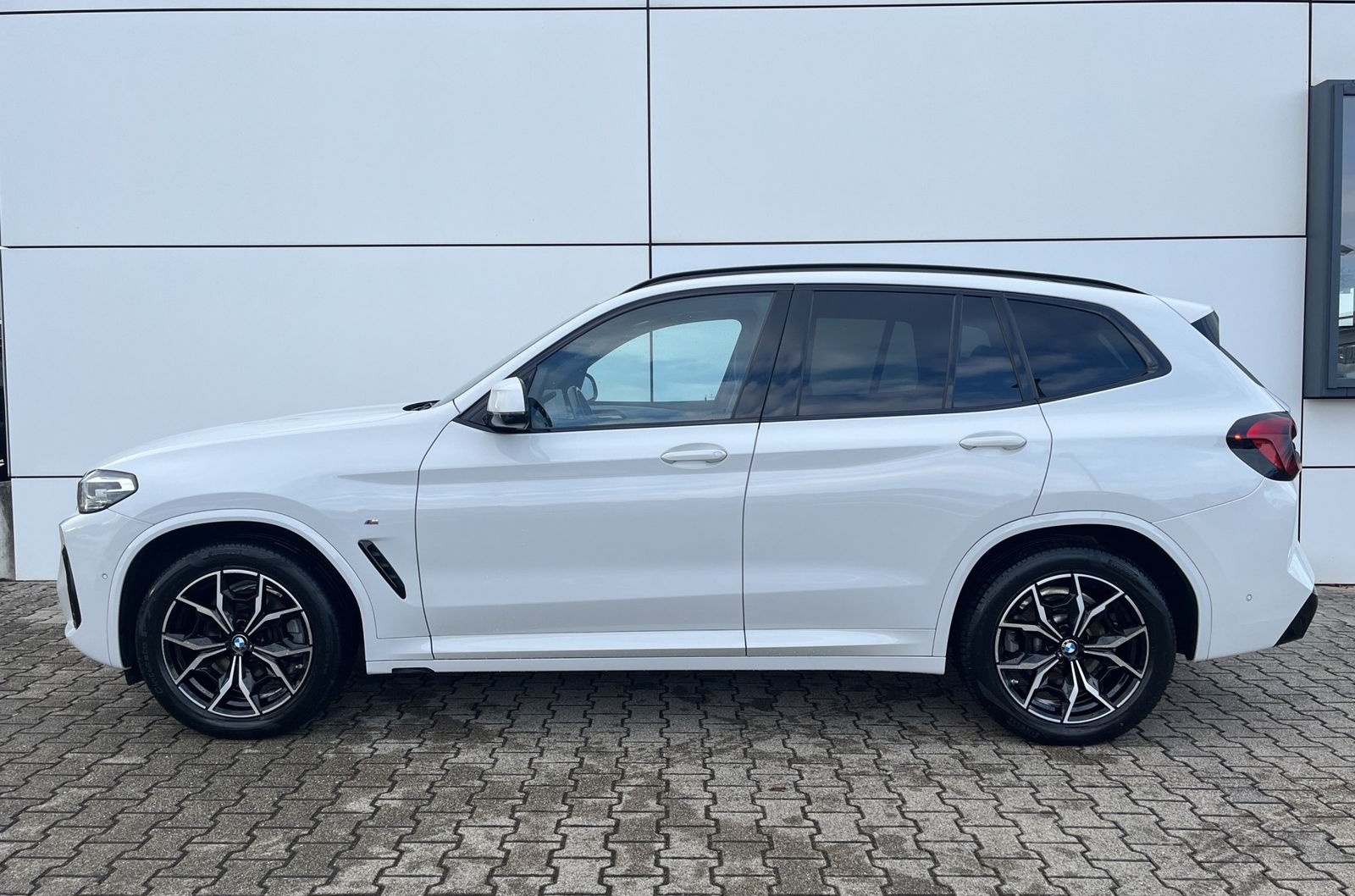 BMW X3 xDrive20d M Sportpaket LED+AHK+Live Cockpit foto 3