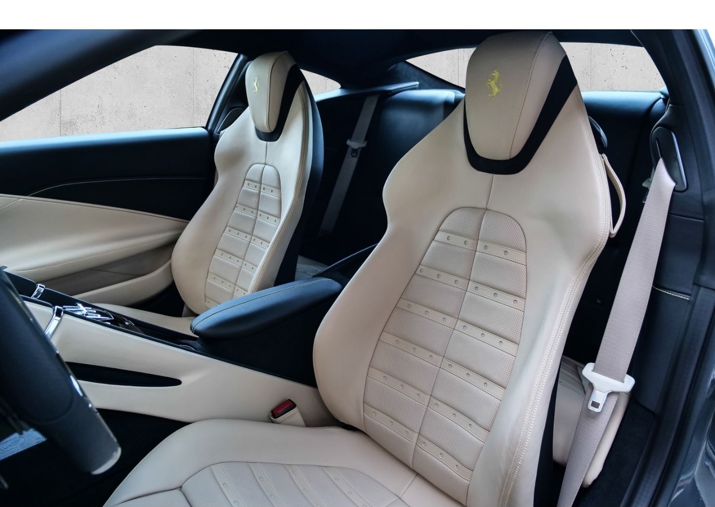 Ferrari Roma *Carbon+LED*MagneRide*Passenger-Display*PPF foto 14
