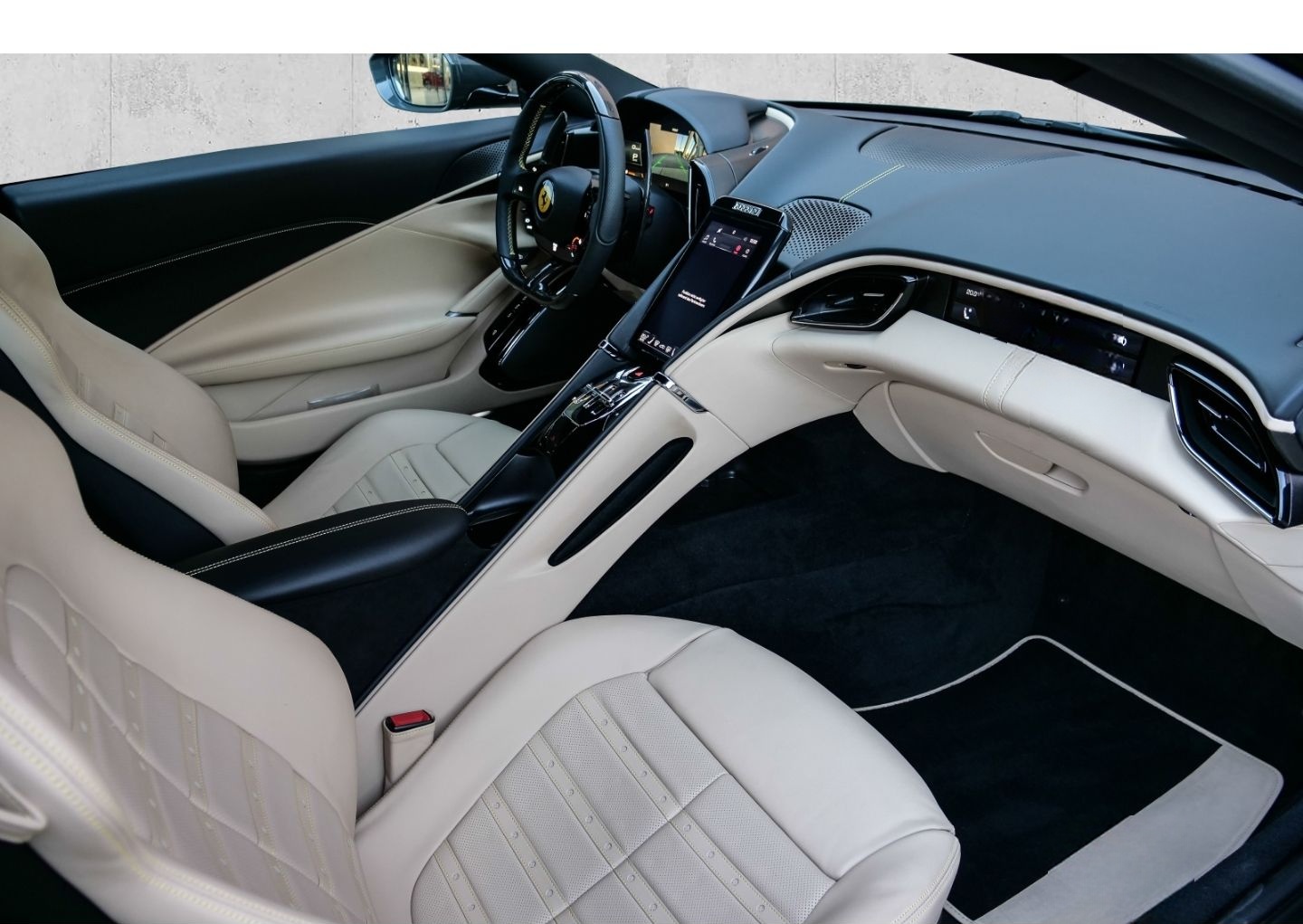 Ferrari Roma *Carbon+LED*MagneRide*Passenger-Display*PPF foto 15