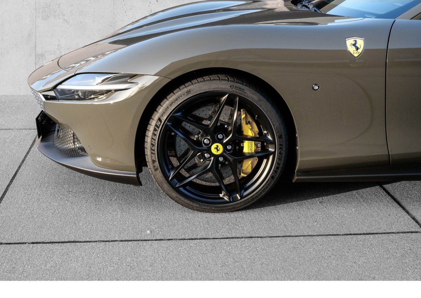 Ferrari Roma *Carbon+LED*MagneRide*Passenger-Display*PPF foto 10