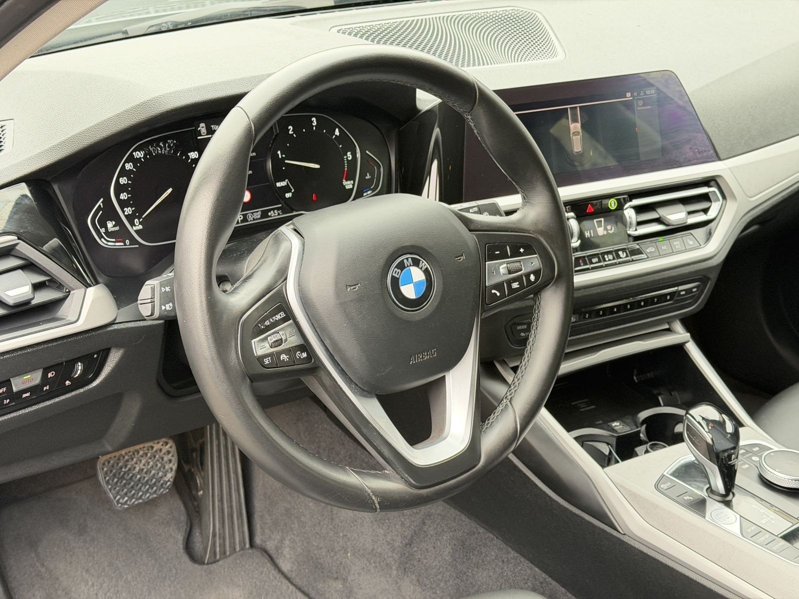 BMW 320 d Touring Aut. / PDC / BMW Live Cockpit foto 16