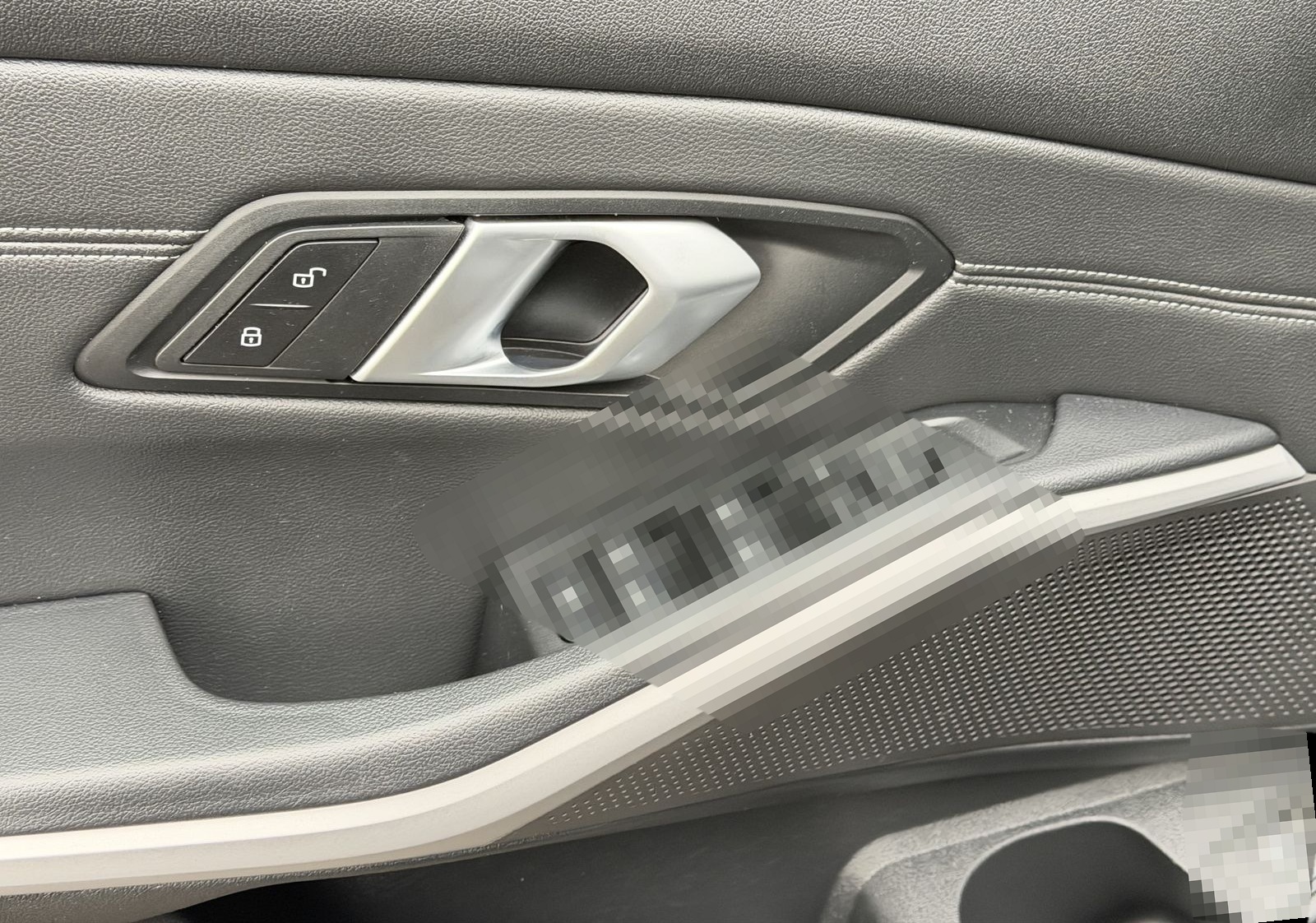 BMW 320 d Touring Aut. / PDC / BMW Live Cockpit foto 17