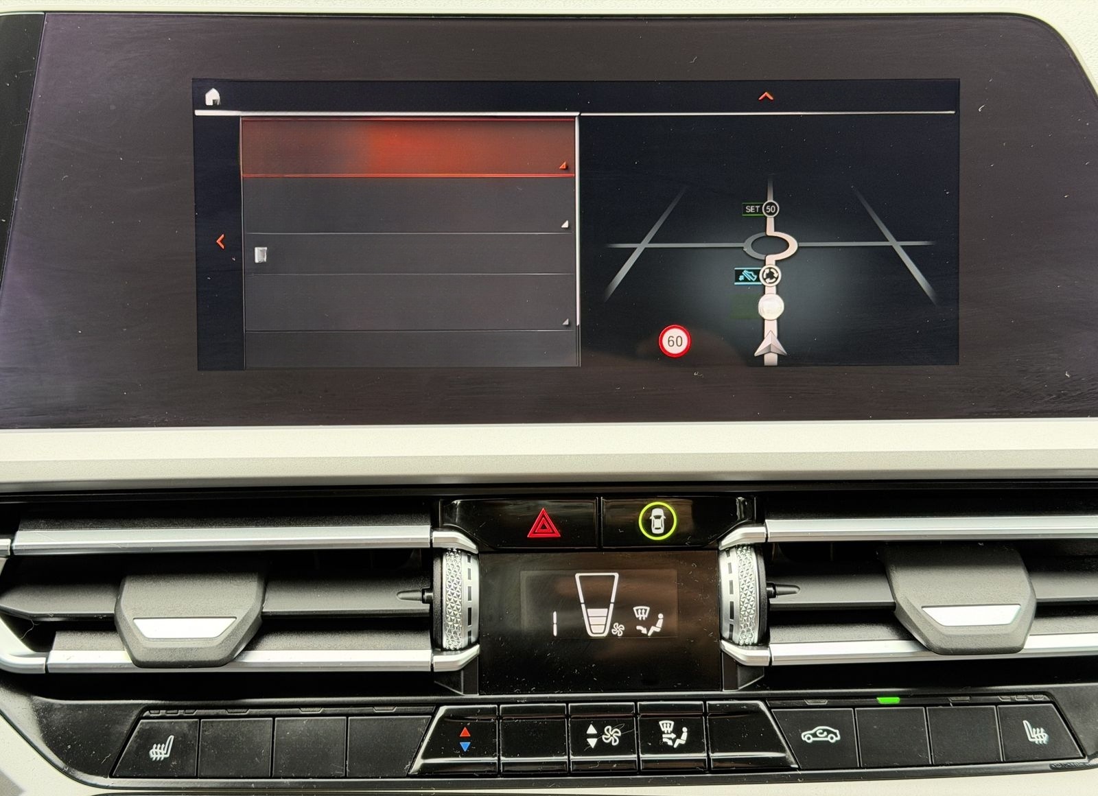 BMW 320 d Touring Aut. / PDC / BMW Live Cockpit foto 28
