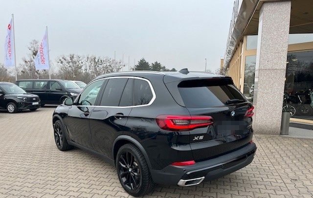 BMW X5 xDrive 25 d Head Up Harman Kardon Standhz. foto 4