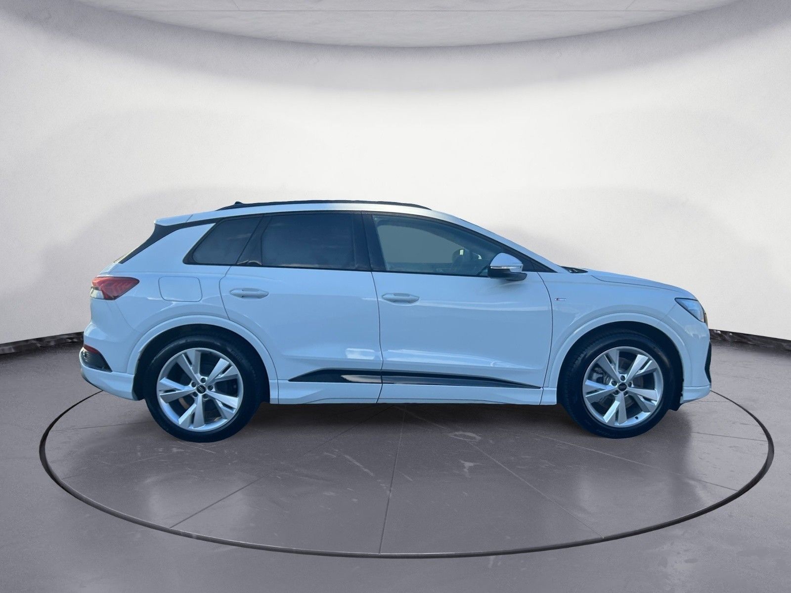 Audi Q4 e-tron 40 S line *ACC*KAMERA*LEDER*PANO*NAVI* foto 6