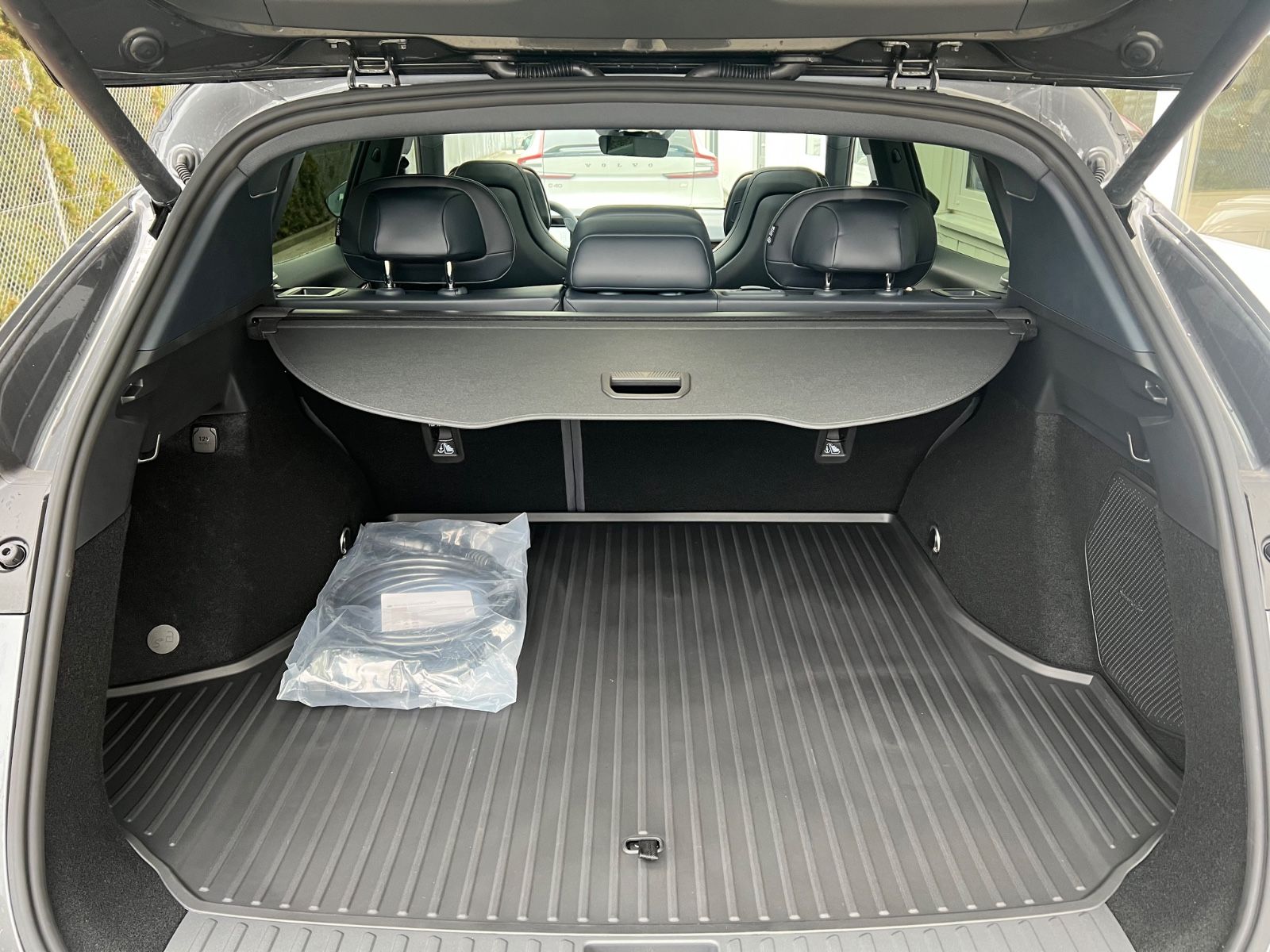 Lynk&Co 08 1,5T PHEV More GARANTIE NAVI foto 15