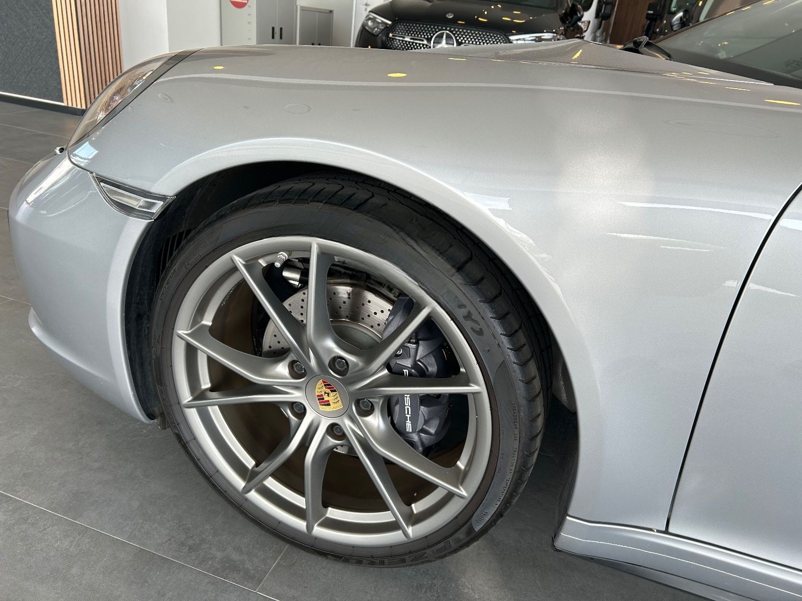 Porsche 911 Targa 4 -- 15000 Km foto 18