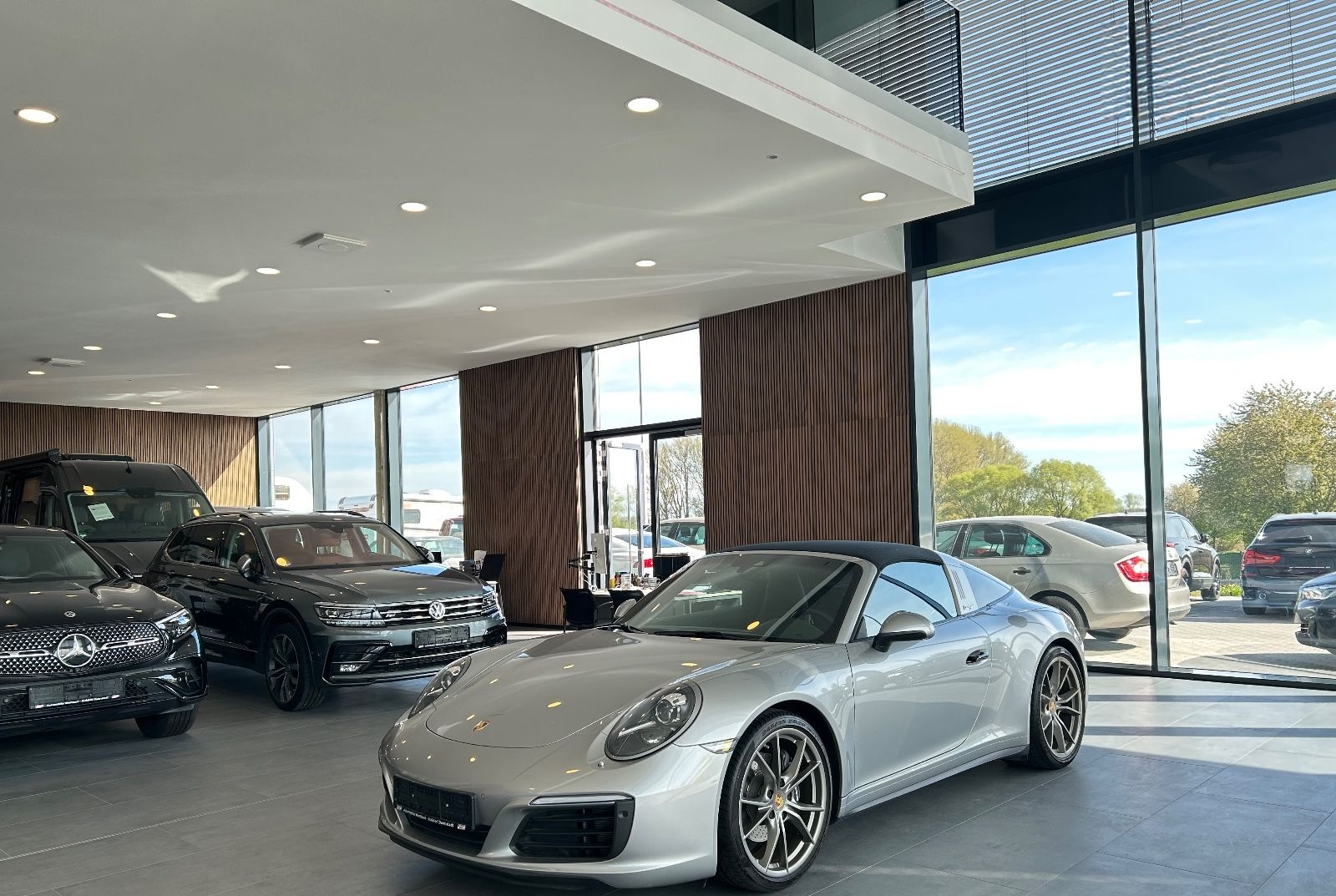 Porsche 911 Targa 4 -- 15000 Km foto 19