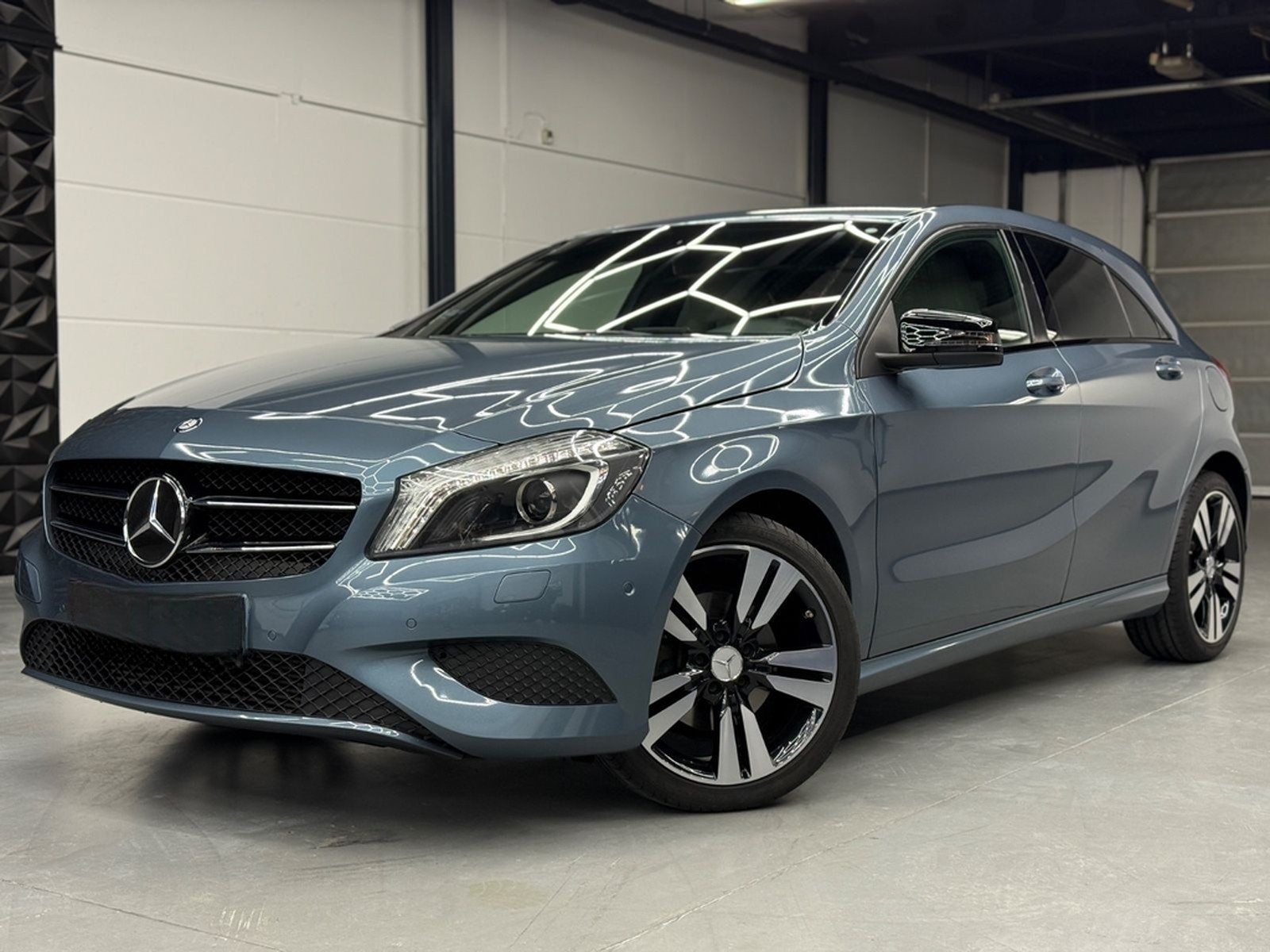 Mercedes-Benz A 200 AUTOMATIK*59 TKM*NIGHT*LEDER*NAVI*TÜV NEU foto 3
