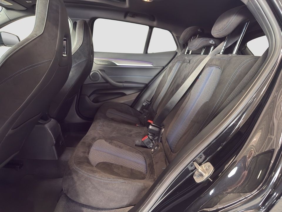 BMW X2 M35i Pano AdLED RFK HUD HiFi foto 13