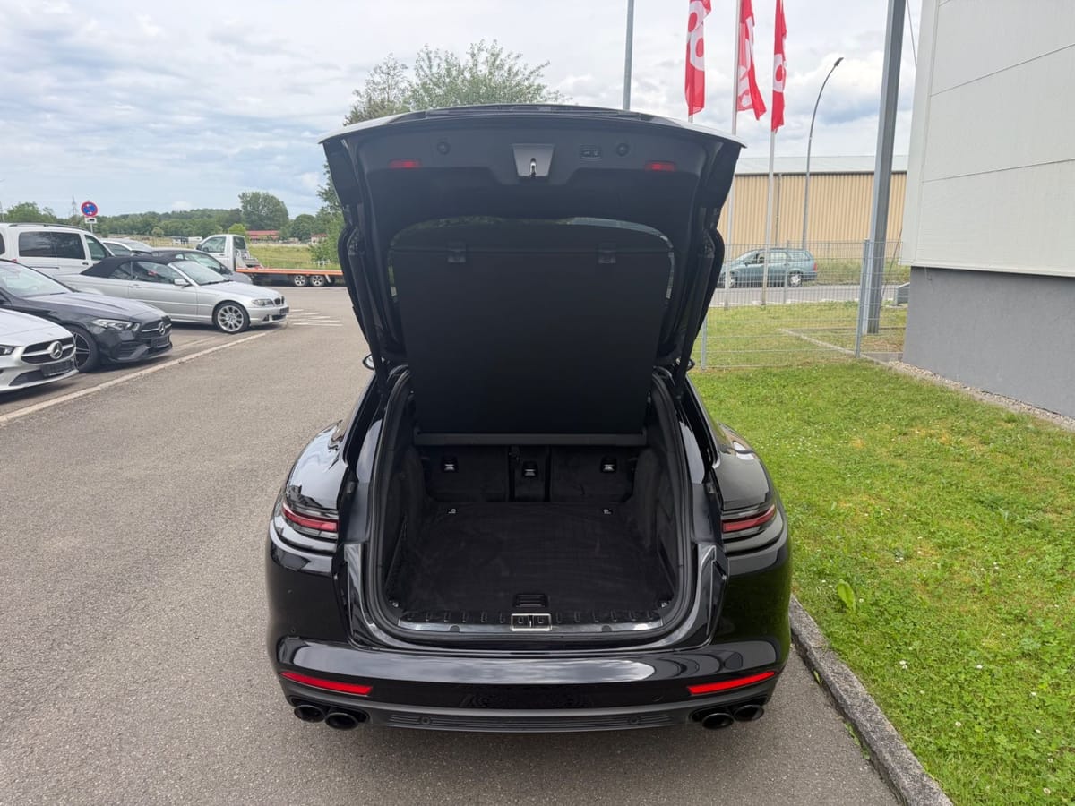 Porsche Panamera Sport Turismo 4 E-Hybrid Edition 10 foto 17
