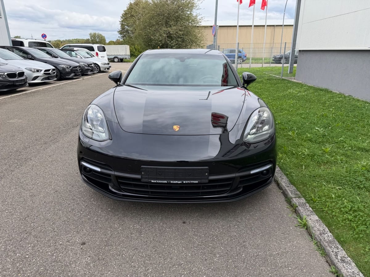 Porsche Panamera Sport Turismo 4 E-Hybrid Edition 10 foto 4