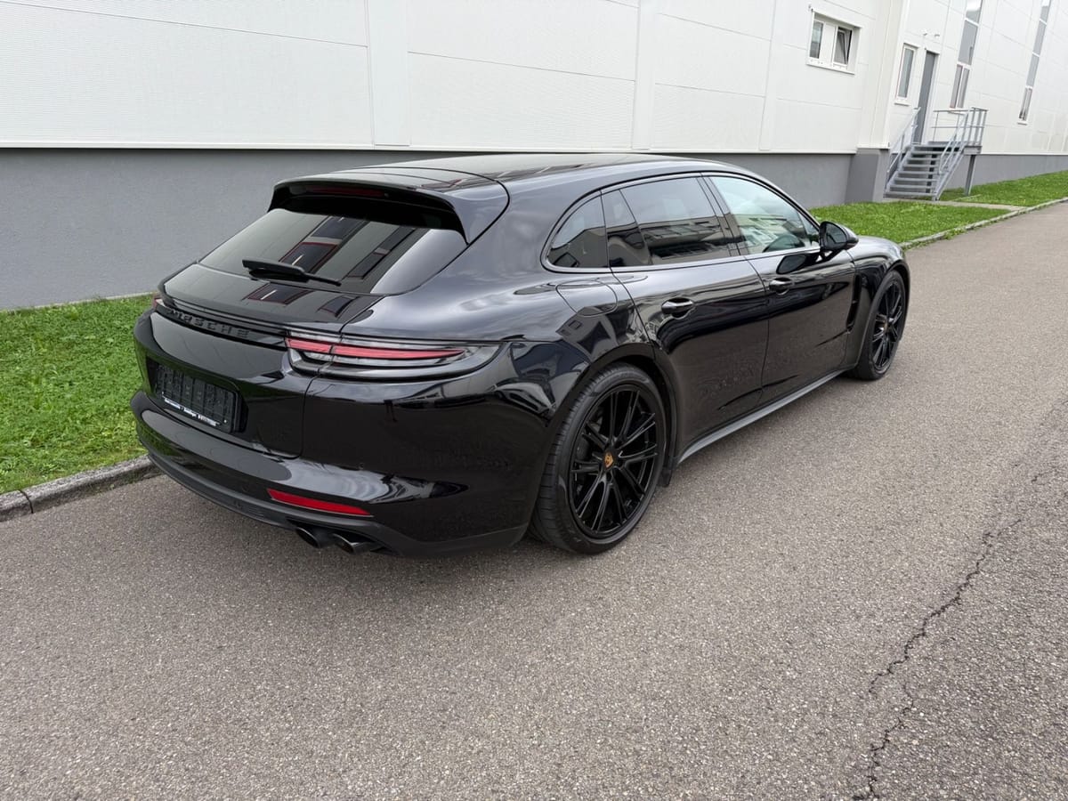 Porsche Panamera Sport Turismo 4 E-Hybrid Edition 10 foto 8