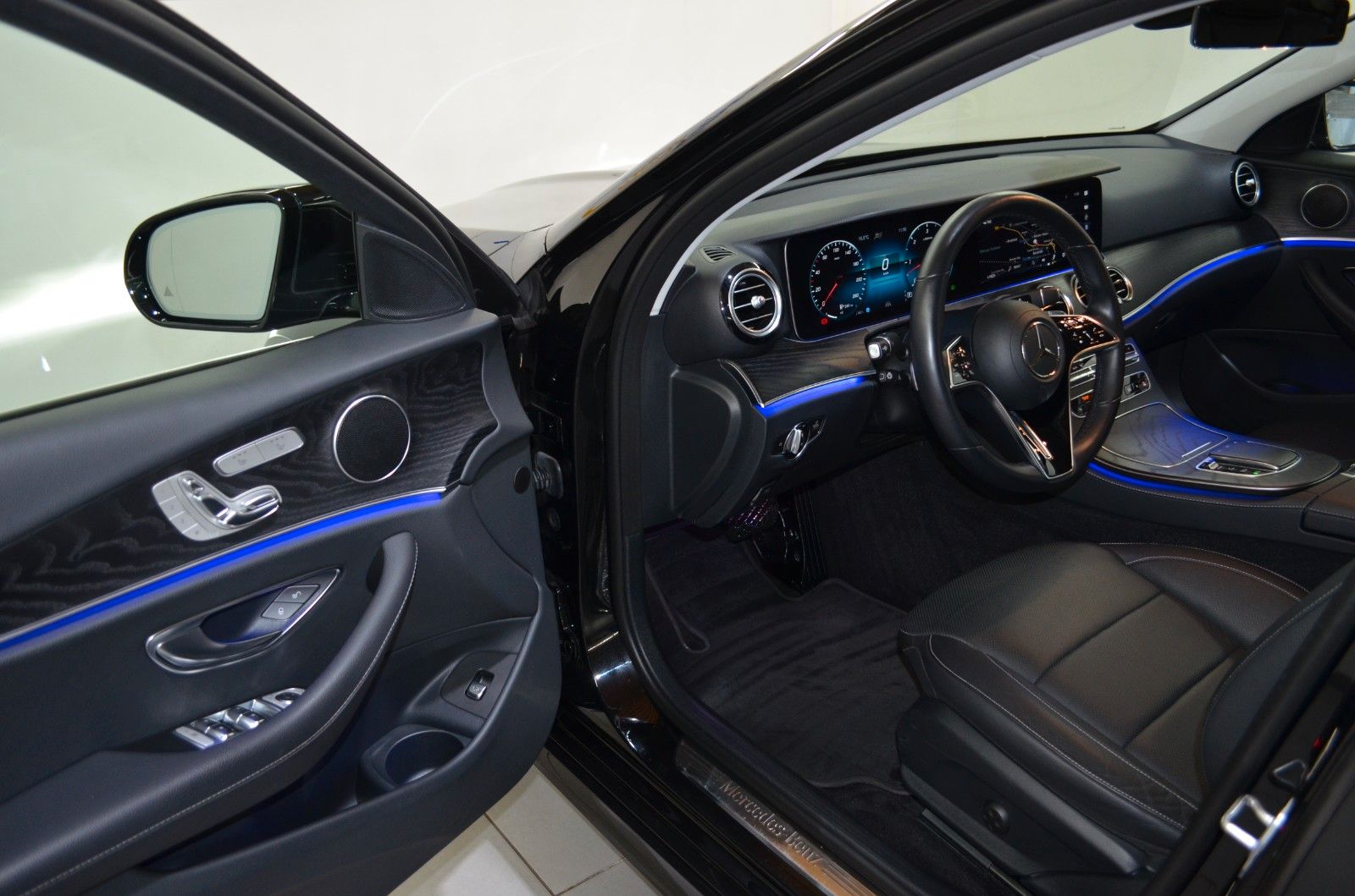 Mercedes-Benz E 400 D 9G 4M AMG-LINE"DISTR+"MMY"AHK"SITZKLM"RV foto 8