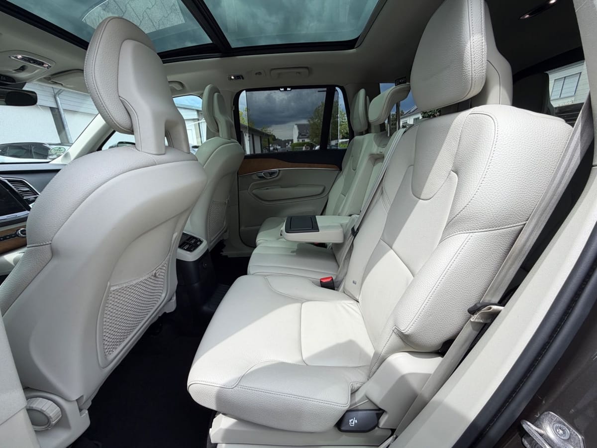 Volvo XC90 Inscription Plug-InHybrid 7.S Motorgeräusch foto 12