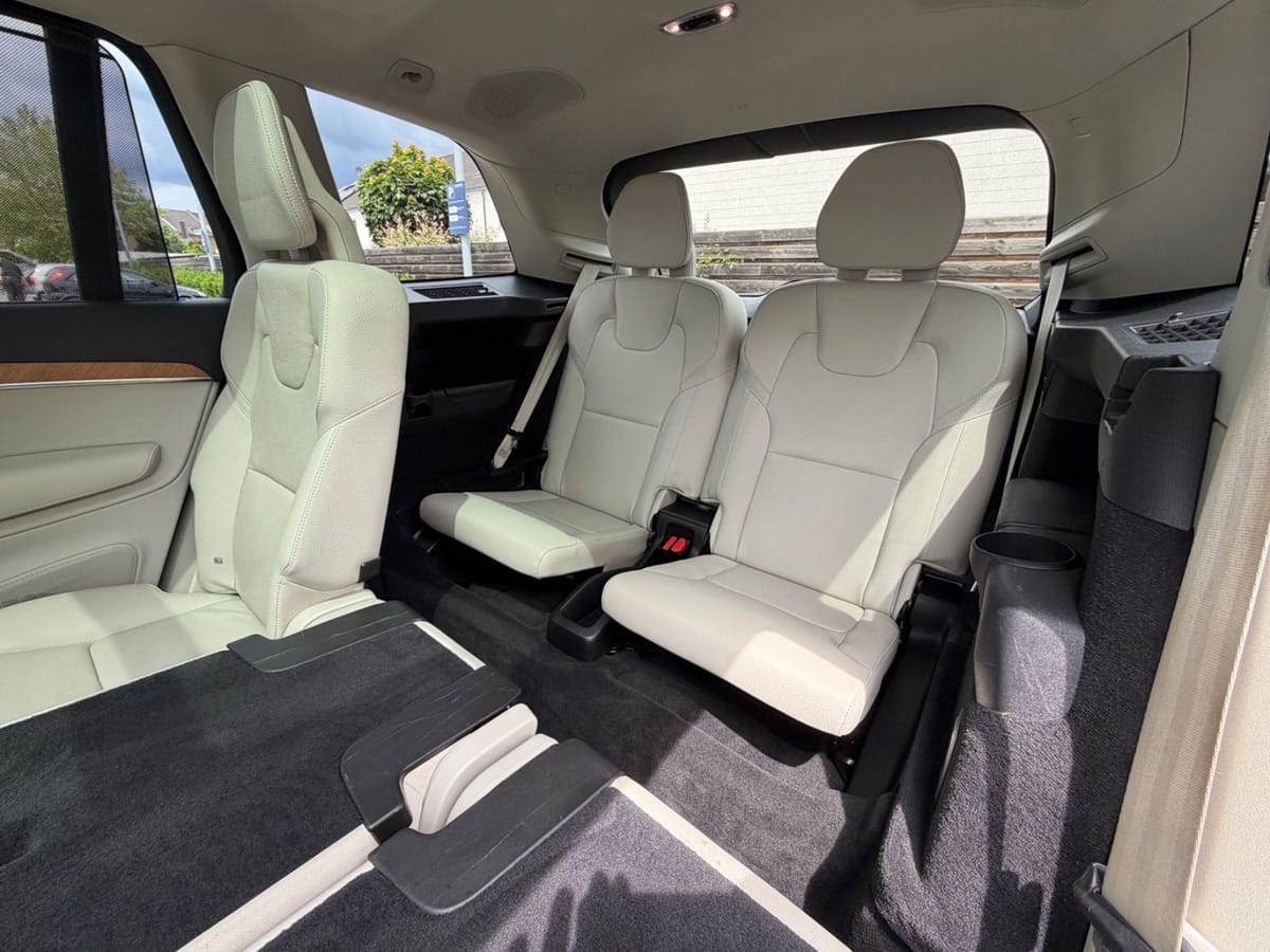 Volvo XC90 Inscription Plug-InHybrid 7.S Motorgeräusch foto 13