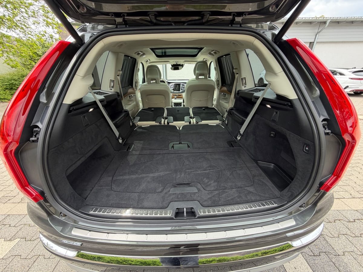 Volvo XC90 Inscription Plug-InHybrid 7.S Motorgeräusch foto 14