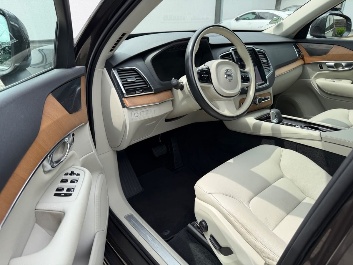 Volvo XC90 Inscription Plug-InHybrid 7.S Motorgeräusch foto 17