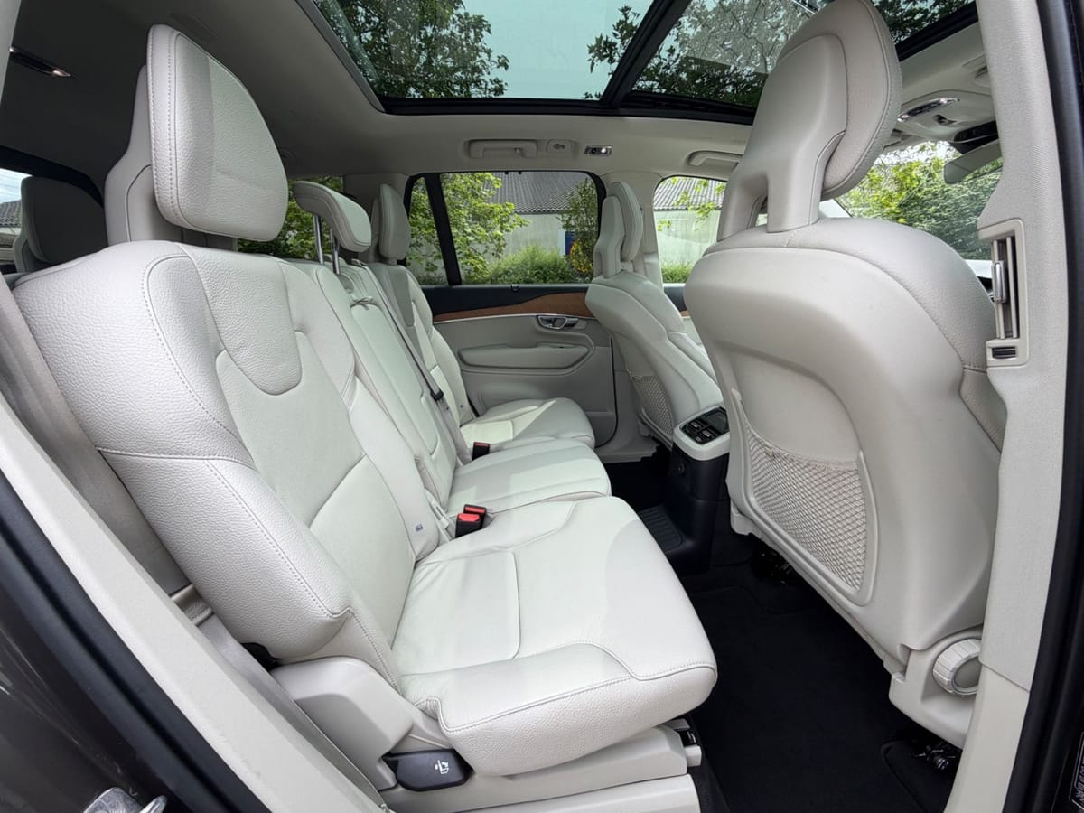 Volvo XC90 Inscription Plug-InHybrid 7.S Motorgeräusch foto 9