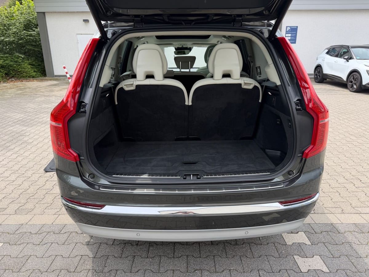 Volvo XC90 Inscription Plug-InHybrid 7.S Motorgeräusch foto 10