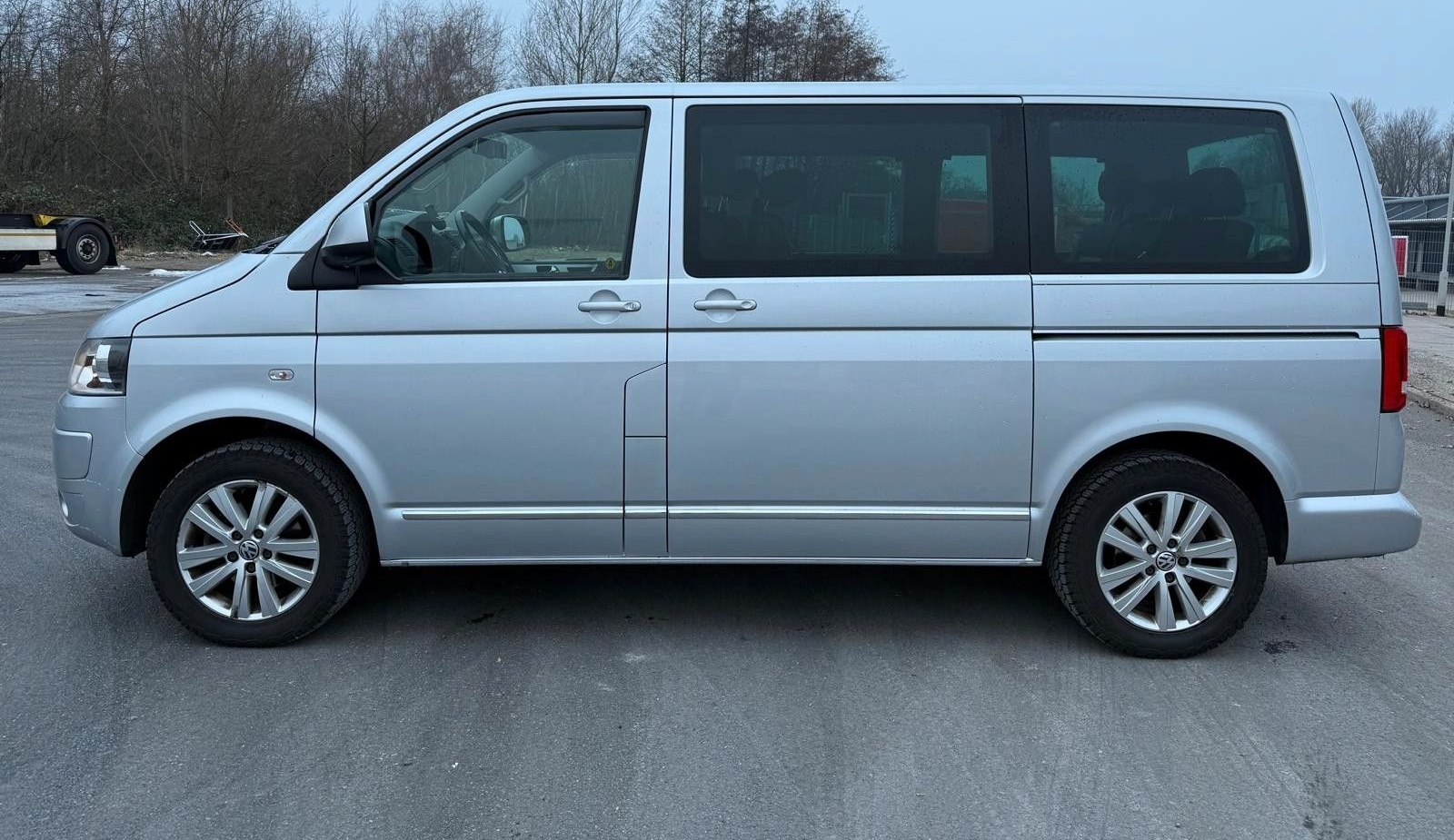 Volkswagen T5 Multivan HIGHLINE/140PS/DSG/VOLLLEDER foto 2