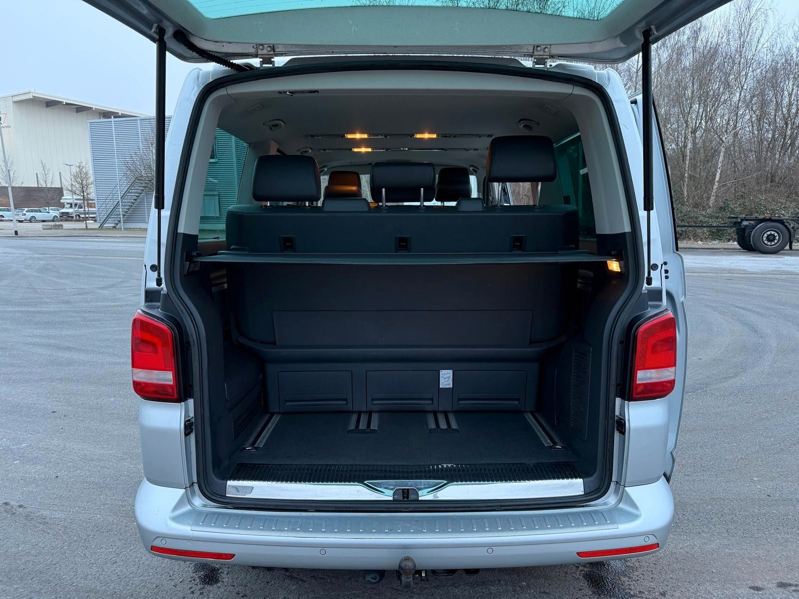 Volkswagen T5 Multivan HIGHLINE/140PS/DSG/VOLLLEDER foto 17