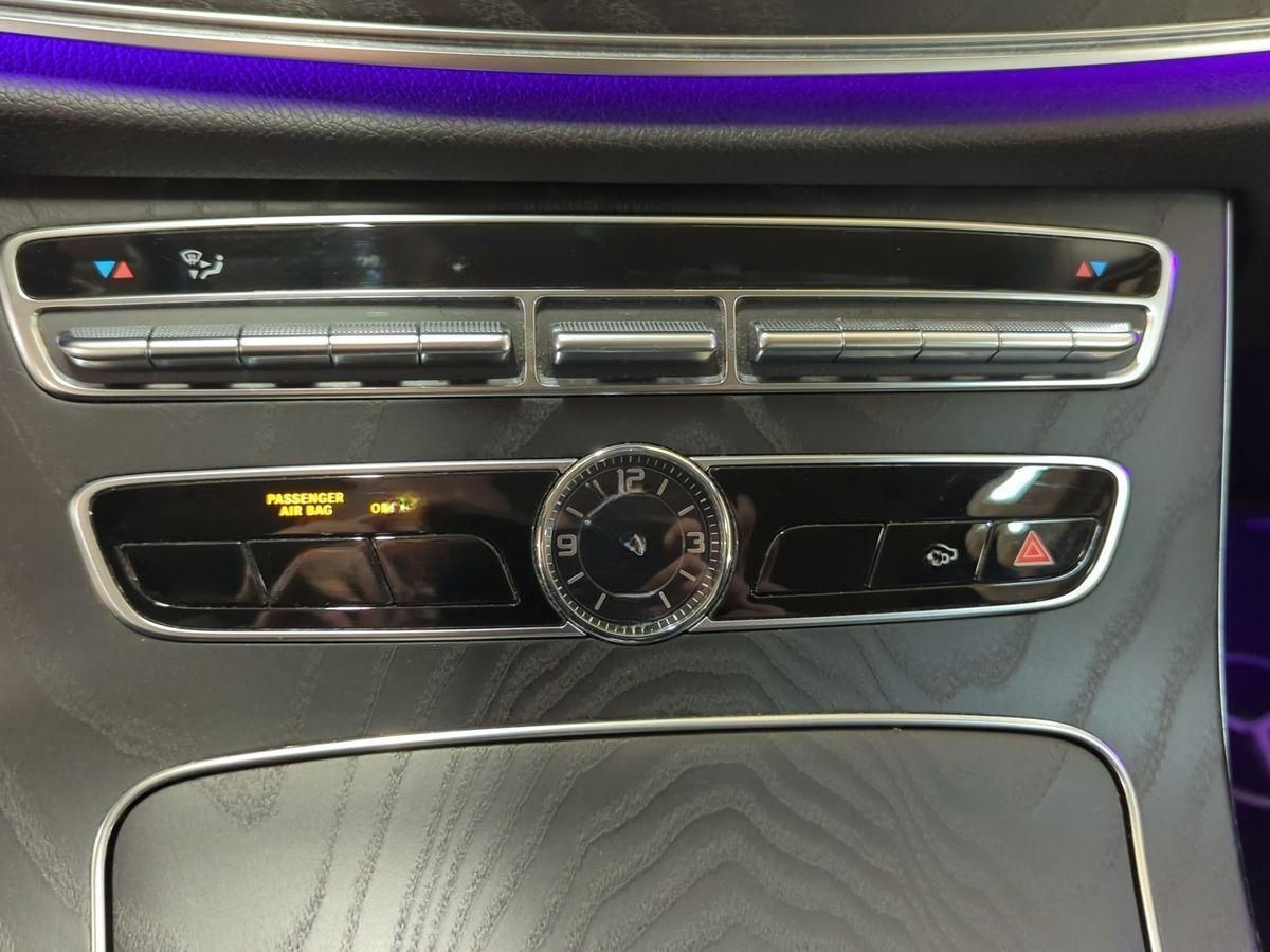 Mercedes-Benz E 300 2.0CDI AVANTGARDE STANDHEIZUNG+MULTIBEAM+W foto 24