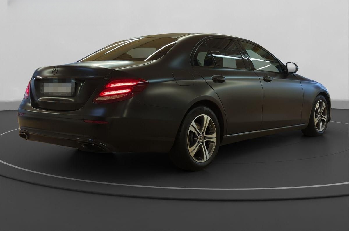 Mercedes-Benz E 300 2.0CDI AVANTGARDE STANDHEIZUNG+MULTIBEAM+W foto 6