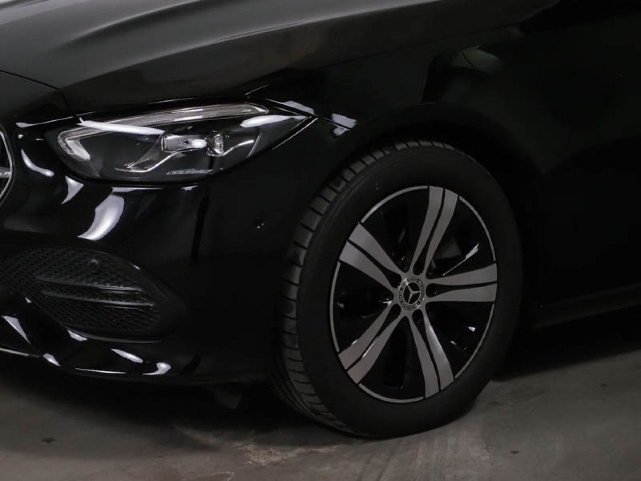 Mercedes-Benz C 220 d T 4M AVANTGARDE+WINTER-P+KEYLESS+KAMERA+ foto 3