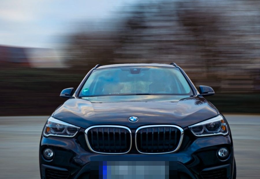 BMW X1 sDrive18d - foto 2