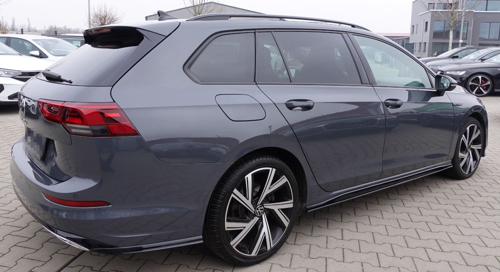 Volkswagen Golf 2,0 TDI Variant DSG/2x R-Line/AHK/ACC/18" foto 5
