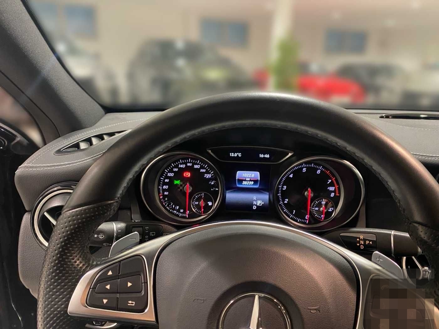 Mercedes-Benz A 220 4Matic 7G-DCT Peak Edition WKR PANO foto 12