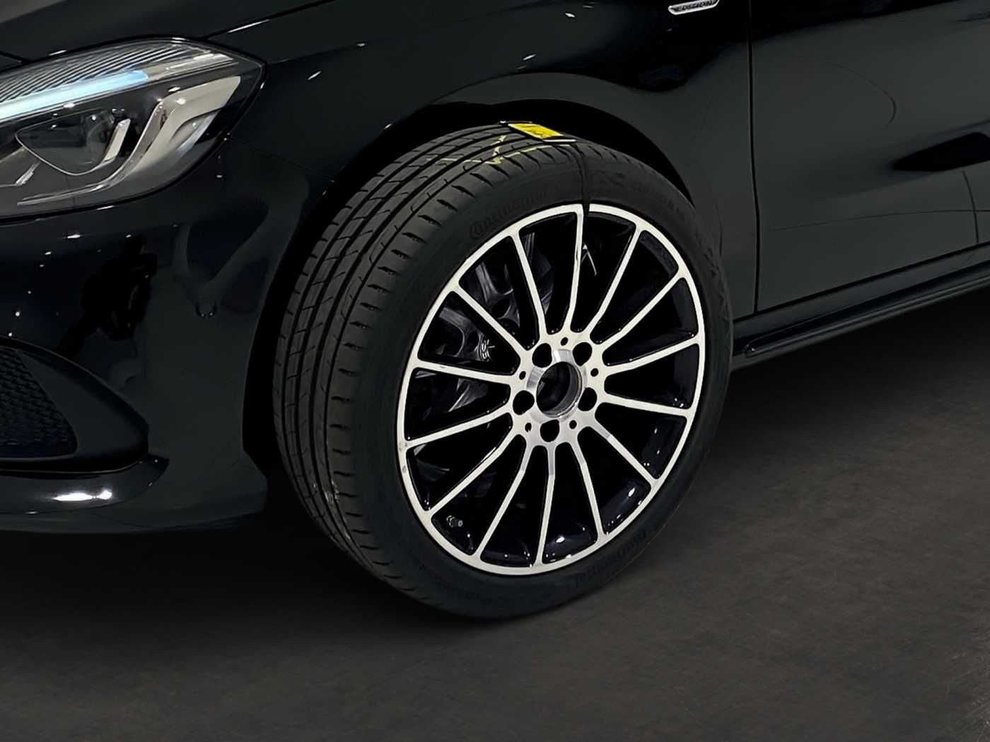 Mercedes-Benz A 220 4Matic 7G-DCT Peak Edition WKR PANO foto 8
