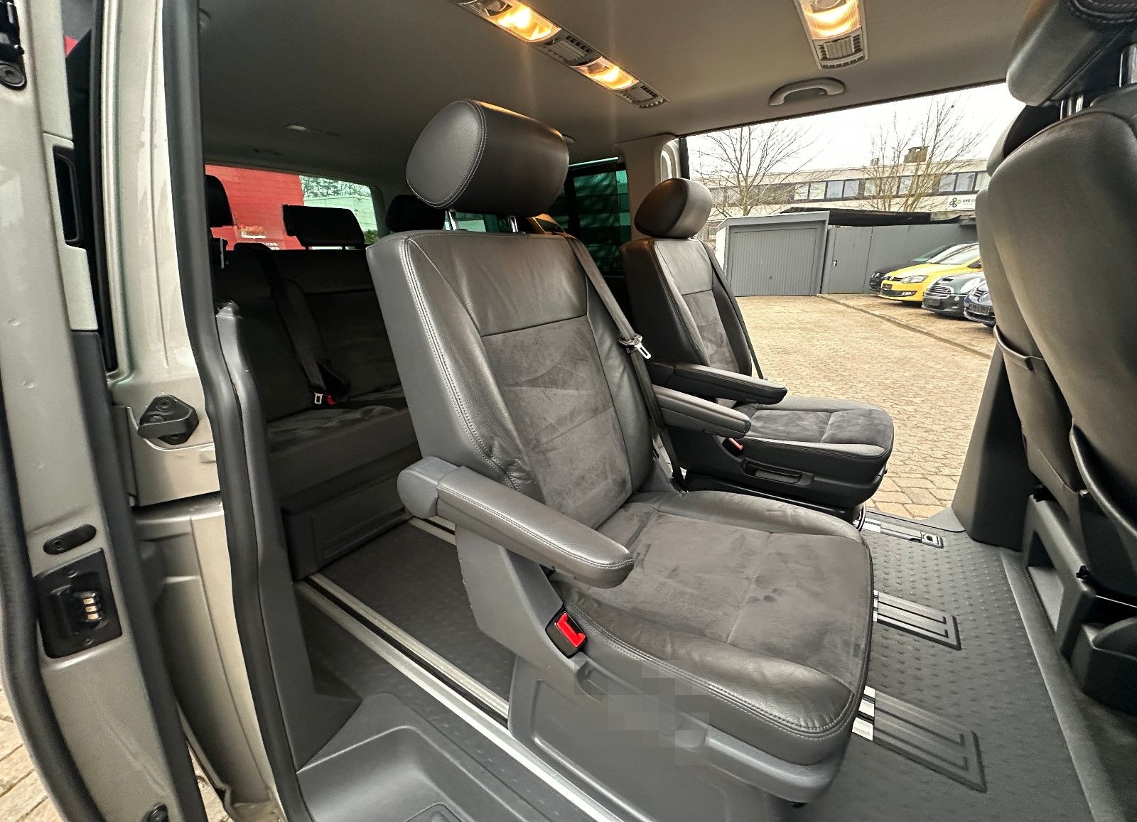 Volkswagen T5 Multivan Comfortline lang 2.0 DSG 2x Schiebet foto 22