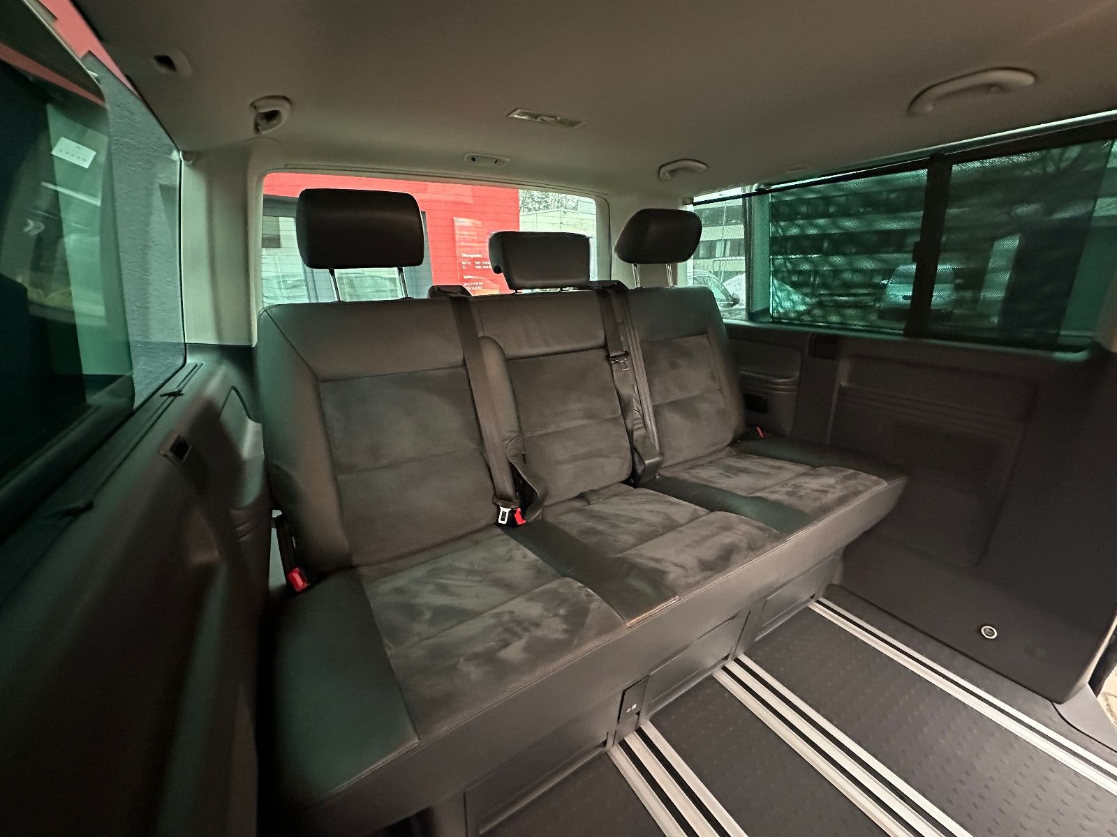 Volkswagen T5 Multivan Comfortline lang 2.0 DSG 2x Schiebet foto 24